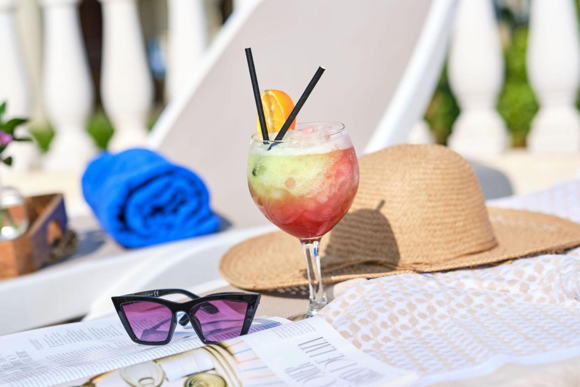 Hotel Boutique Bon Repos - Adults Only Santa Ponsa Dış mekan fotoğraf