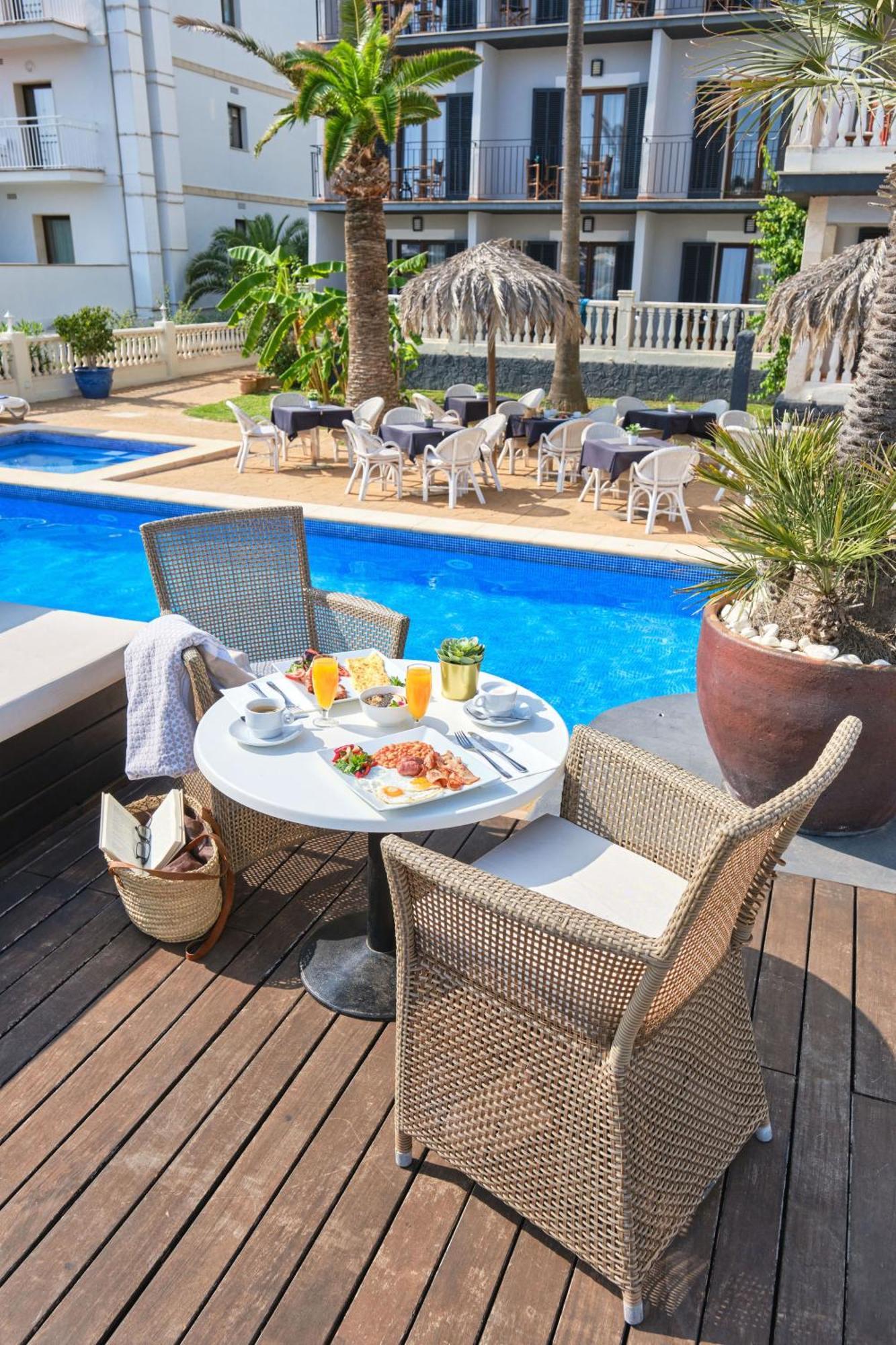 Hotel Boutique Bon Repos - Adults Only Santa Ponsa Dış mekan fotoğraf